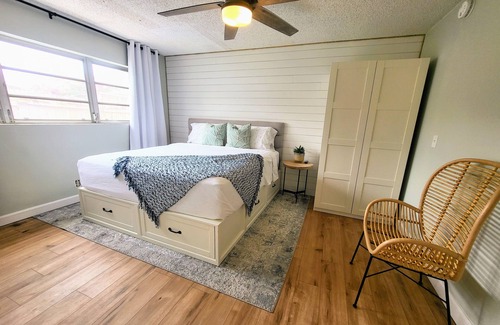 Bel Air House | Beachside Retreat: Lauderdale-by-the-Sea Guest House