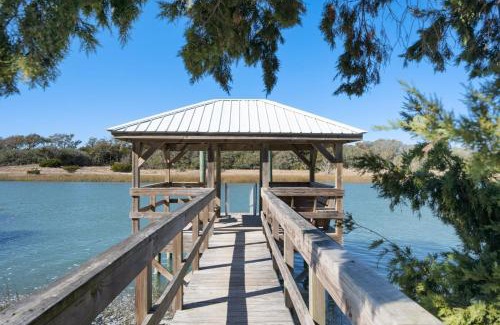 Pawleys Island House | Laughin Place home by Peace Vacations