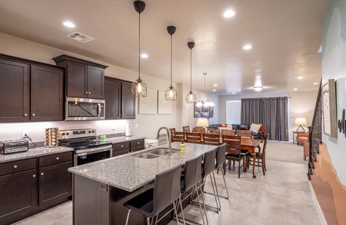 St. George Villa | Unforgettable Stay at Launchpad: Pools, Spa & Golf Club Access