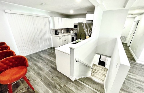Columbus House | Unforgettable Group Getaways at Launchpad: Family-Friendly Stay