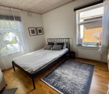 Kadriorg Apartment | Laura comfy city apartment studio Kappeli 8-2 near Tallinn airport, next to the bus station