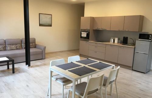 Vilnius city municipality Apartment | Inviting Oceanfront Escape at Laura - Guest Rated 9.6/10