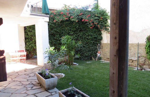 La Morra House | Discover Laura's House in La Morra: Guest Rated 10/10