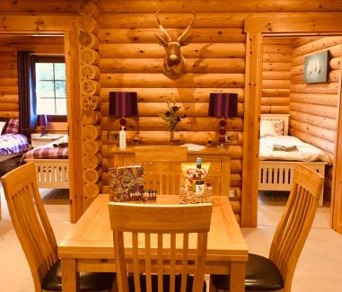 Morpeth House | Relaxing Hot Tub Cabin at Laura's Lodge, Felmoor Park