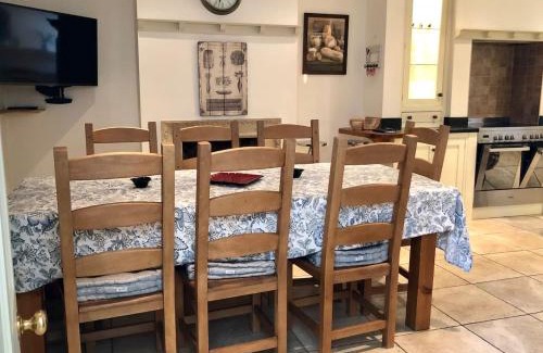 Upper Town Apartment | Explore Lauras Townhouse Apartments: 4-Star Comfort Awaits