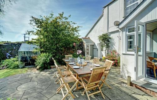 Parracombe House | Pet-Friendly Retreat at Laurel Cottage for Memorable Stays