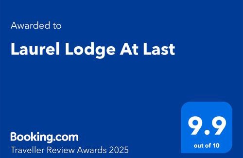 Townsend Ski Chalet | Oceanfront Retreat at Laurel Lodge - Guest Rated 10/10