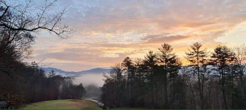 Townsend Ski Chalet | Oceanfront Retreat at Laurel Lodge - Guest Rated 10/10