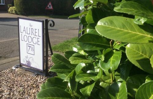 Horncastle Bed & Breakfast | Family-Friendly Retreat at Laurel Lodge - 4-Star Comfort