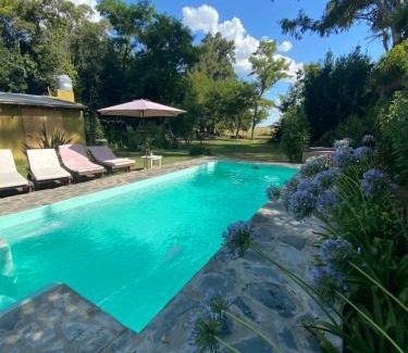 Partido de Monte House | Discover Los Laureles y Margaritas with Pool & Pet-Friendly Stay
