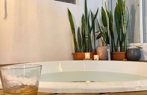 Florida Nueva House | Explore Comfort at Laureles Casa: Steps from Medellin's Heart