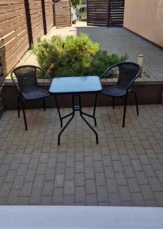 Ukmerge House | Pet-Friendly Laurentroom Townhouse - Rated 9.4/10 by Guests