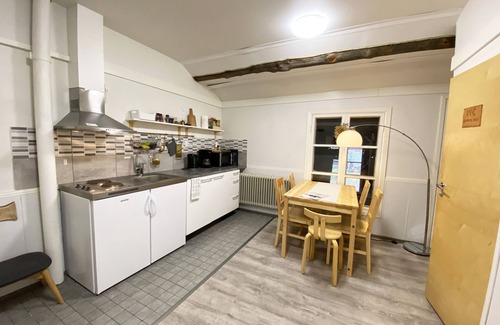 Rovaniemi Apartment | Historic LAURI Log House Manor with Family-Friendly Perks