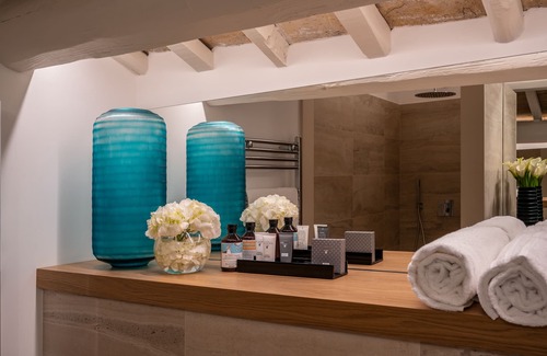 Rione IV Campo Marzio House | Laurina 33: Guest Rated 9.8 with Spa & Family Amenities