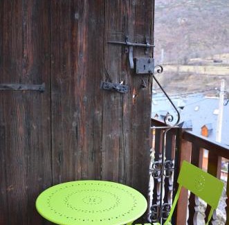 Bossost House | Pet-Friendly Escape at Laurit - Rated 9.5/10 by Guests