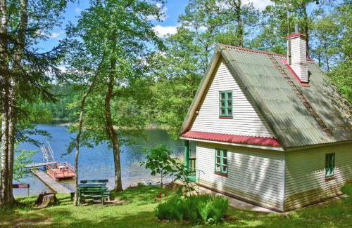 Utena county House | Experience Lauryno Sodyba: Oceanfront Bliss Awaits!