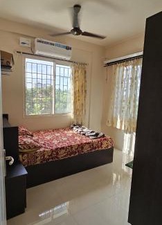 Thiruvananthapuram Apartment | Top Floor 2BHK Flat with Breakfast & Child-Friendly Amenities