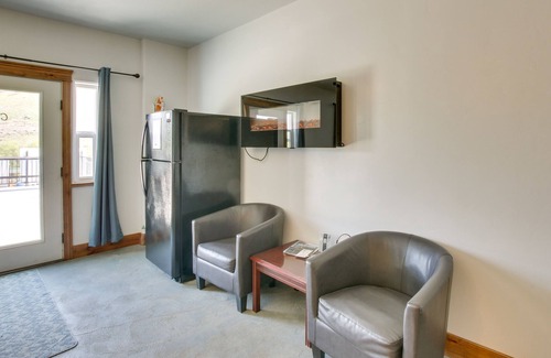 Lava Hot Springs Apartment | Cozy Lava Hot Springs Studio: Steps to Relaxing Hot Pools
