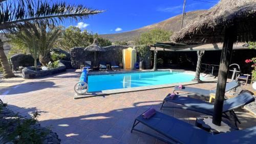 La Asomada Apartment | Relaxing Casa Lava with Ocean View & Beautiful Garden