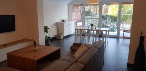 Leuven Hotel | Enjoy Breakfast at Lavan - Rated 8/10 by Guests