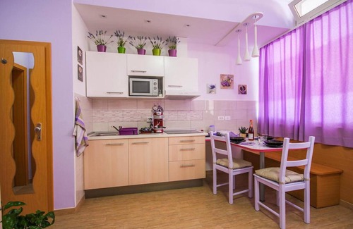 Portoroz Apartment | Pet-Friendly Lavanda & Cappuccino Apartments in Portorož