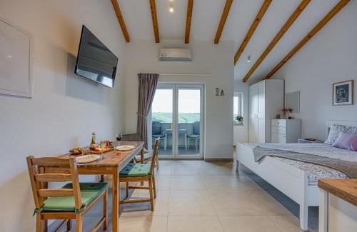 Kringa Apartment | Discover Studio LAVANDA: Your Istrian Riviera Escape