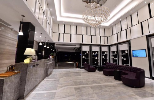 Huiyang Hotel | Discover Lavande Hotel at Huizhou High-Speed Railway