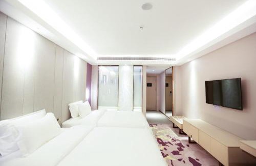 Changjiang County Hotel | Relax at Lavande Hotel in Jingdezhen's Creative Square
