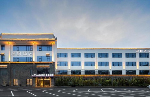 Xiangzhou District Hotel | Discover Lavande Hotel Near Sun Yat-sen University, Zhuhai