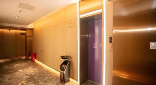 Luohu Hotel | Convenient Lavande Hotel Near Guomao Metro Station
