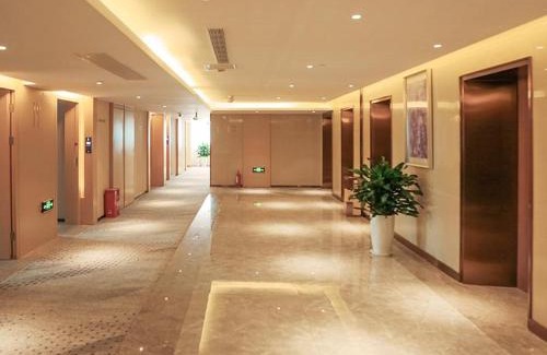 Zhongyuan District Hotel | Discover Lavande Hotel near Zhengzhou Subway Station