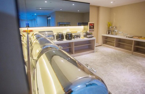 Zhangdian District Hotel | Family-Friendly Stay at Lavande Hotel Zibo Beijing Road