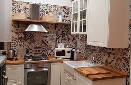 Naples City Centre Apartment | Top-Rated Lavanerahome Apartment near Central Station