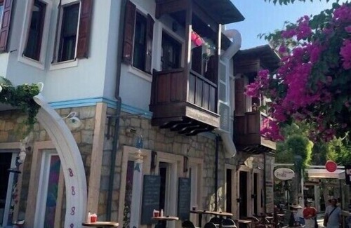 Kas Apartment | LavantaKaş 2 50 mt to Long Bazaar in Kas Square