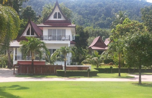 Ko Chang Villa | Lavender Ocean View Villa: 10/10 Rated Family Getaway