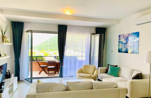 Donji Morinj Apartment | Elegant Stay at Lavender Bay Apartment B13 - Rated 9.1/10