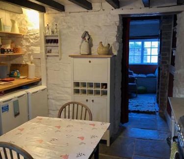 Clun House | Family-Friendly Lavender Cottage in Clun, Shropshire - 9/10!