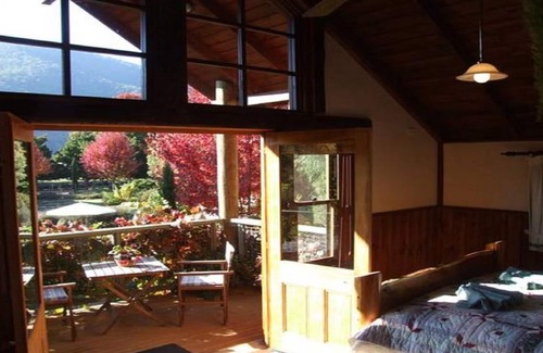 Harrietville Bed & Breakfast | Inviting Lavender Hue B&B with Pool and Breakfast Included