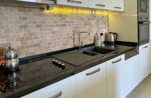 Kusadasi Apartment | Elegant Lavender Residence Poolside Apartment with Hot Tub