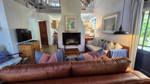 Stanford Apartment | Discover Lavender’s Blue: Family-Friendly Retreat Awaits!