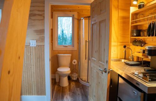 Chester Ski Chalet | Lavender Suite at TheDordean Suites - Pet Friendly Retreat