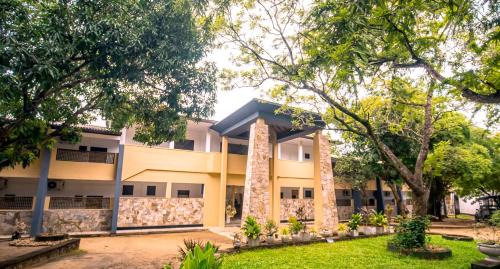 Wilgamuwa Hotel | Discover Lavendish Wild Safari: 4-Star Oceanfront Escape