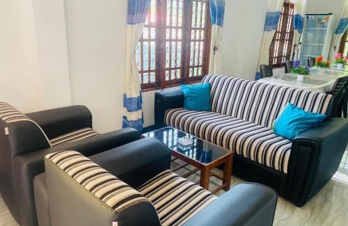 Nallathanniya House | Budget-Friendly Stay at Lavendra Guest House for Families
