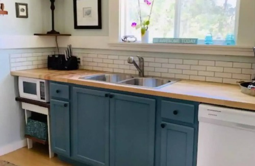 Ocean Park House | Experience LaVerna: Pet-Friendly Oceanfront Retreat
