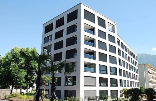 Locarno Apartment | Guest Rated 9.8: LaVille A-2-3 with Lake View & Spa