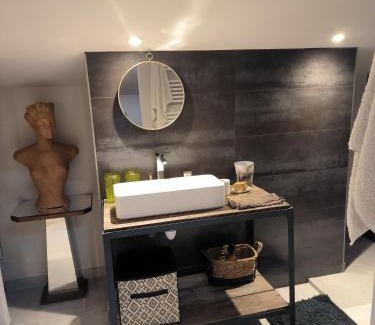 Lavilledieu House | Lavilledieu ardeche chambre