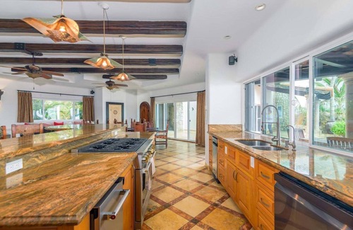 San Jose del Cabo House | Beachfront Villa with 5 Bedrooms & Unmatched Guest Ratings
