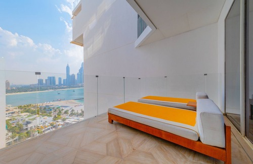 Palm Jumeirah Apartment | Gorgeous Sea View 2BR Stay at FIVE Palm Resort