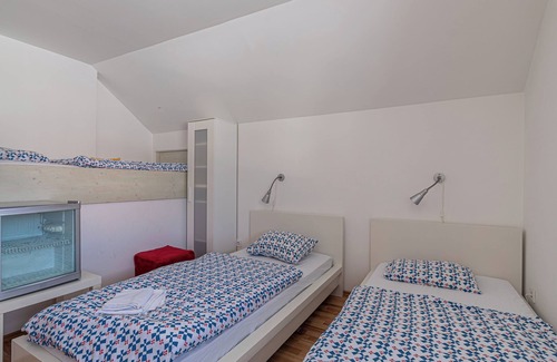 Nova Vas Hotel | Lavrič Hideaway Room 5, Bloke, Slovenia