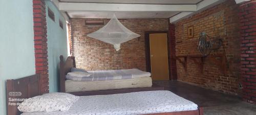 Bukit Lawang Bed & Breakfast | Explore Lawang Inn: Pet-Friendly with Breakfast Options